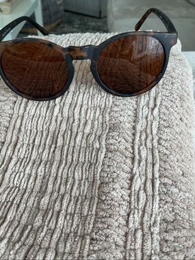 Tortoiseshell Round Men's Sunglasses - Brown Lenses by Goodr